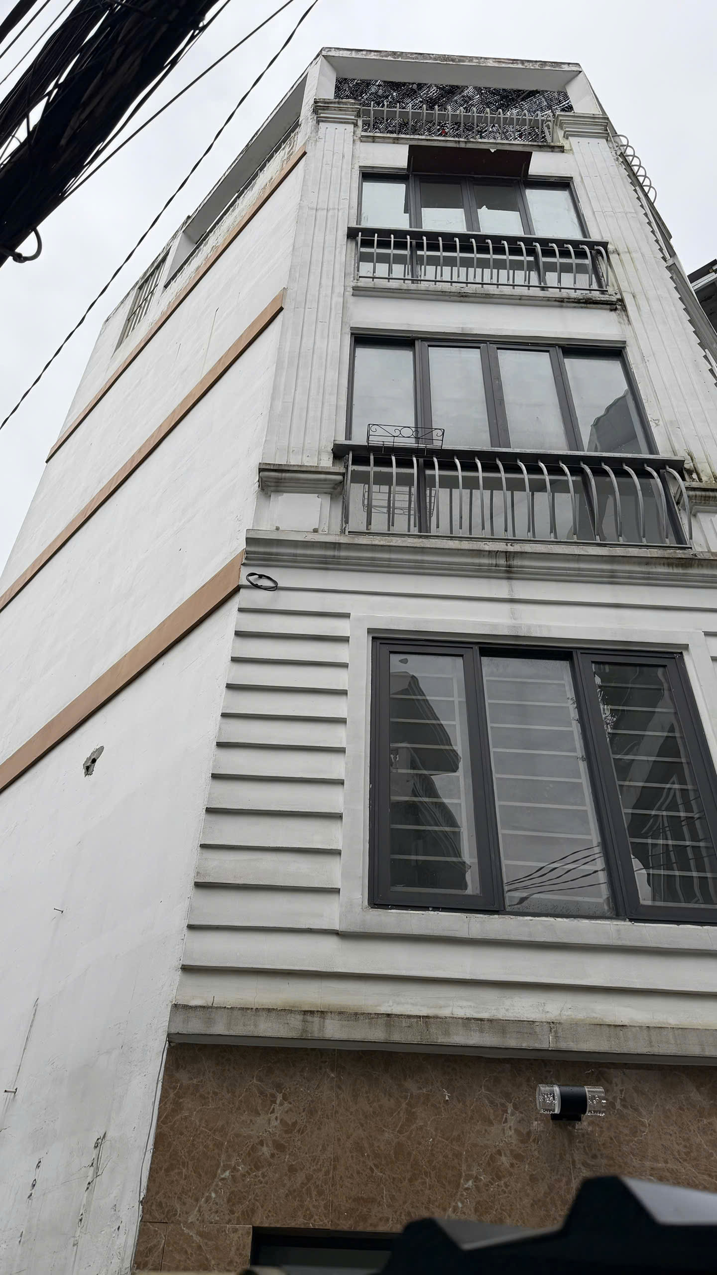 Nhà Siêu Đẹp đường Nơ Trang Long, BTh – 6 Tầng Hẻm Xe Tải – Giá nhỉnh 5 Tỷ