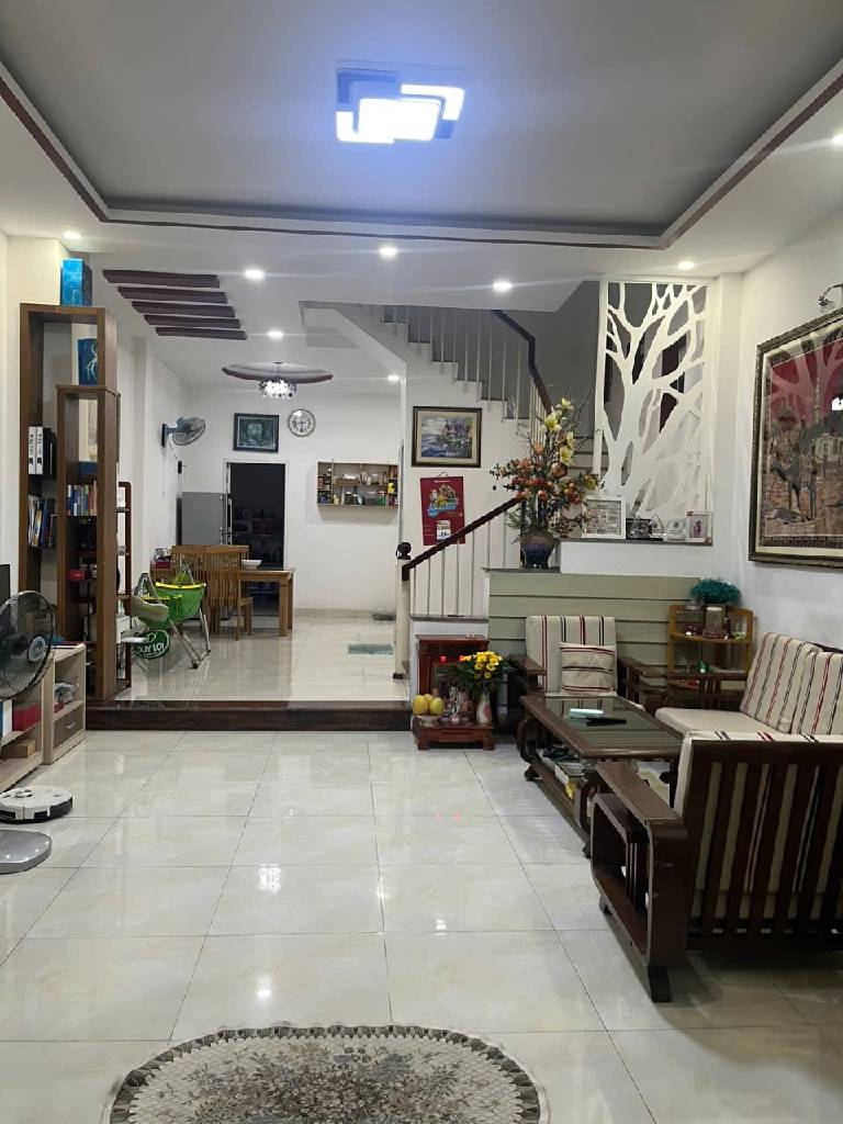 CẦN BÁN NHÀ 3 TẦNG ( 5X20 ) PLB Q9