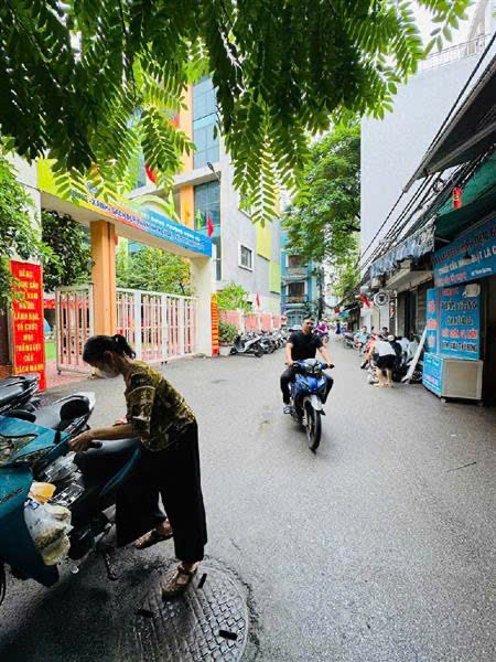 Thịnh Quang, 6 tầng, thang máy.