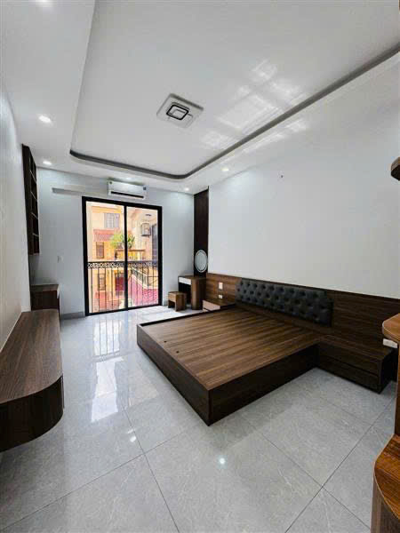 Thịnh Quang, 6 tầng, thang máy.