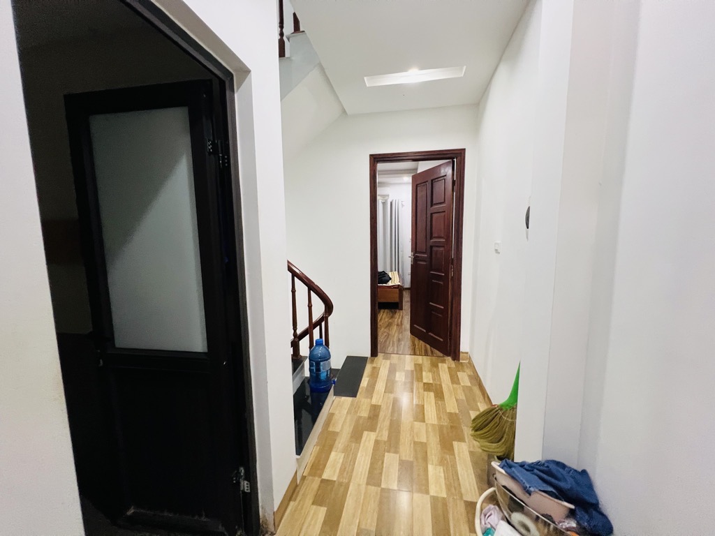 NHÀ 5 TẦNG NHÀ ĐẸP PHƯỜNG YÊN NGHĨA - KINH DOANH NHỎ