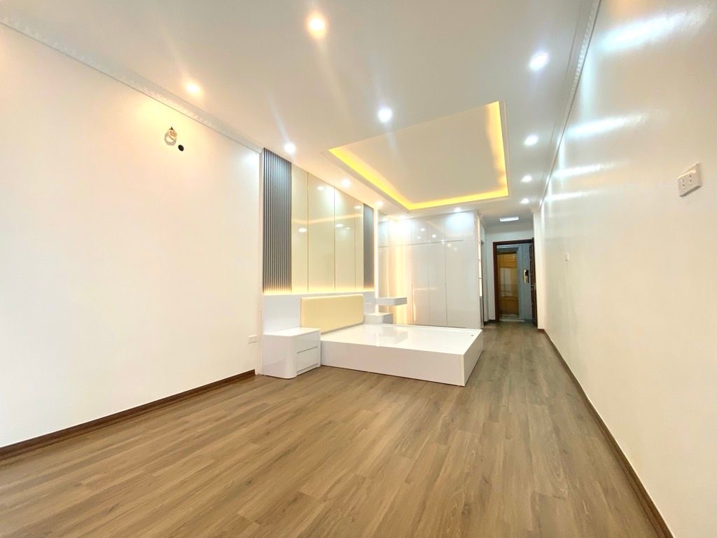 Nhà Mặt Phố Cầu Giấy Kinh Doanh