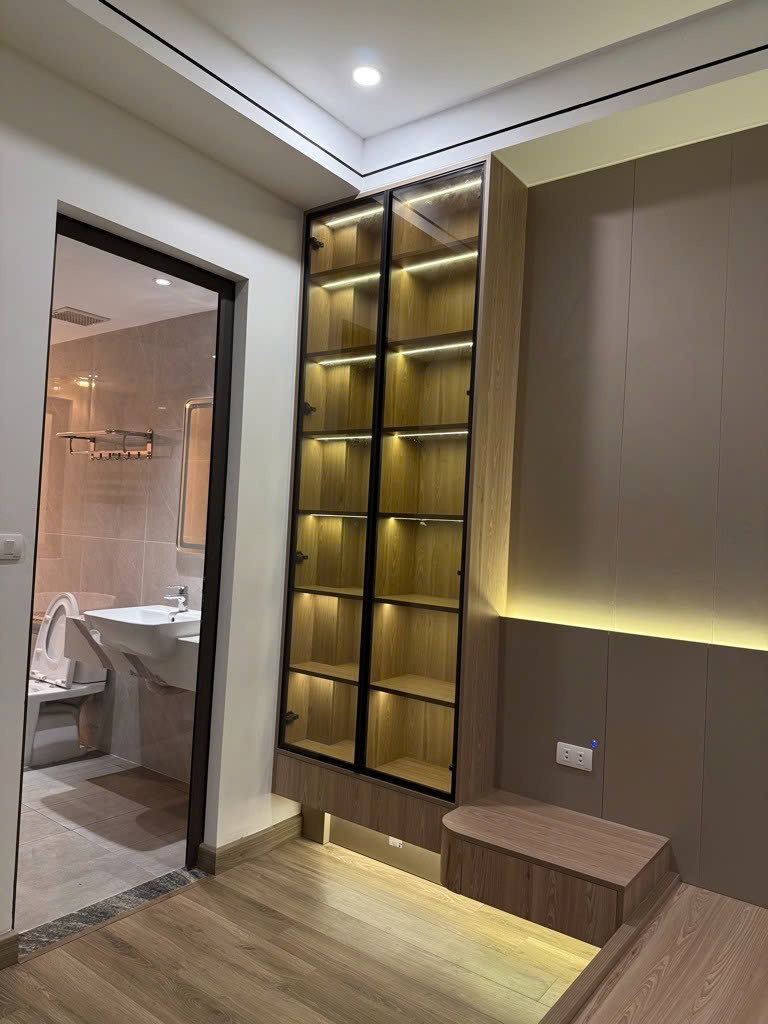 Bán nhà phố Việt Hưng Long Biên | Gần Vinhomes Harmony, Big C, AEON Mall, Công viên Long Biên