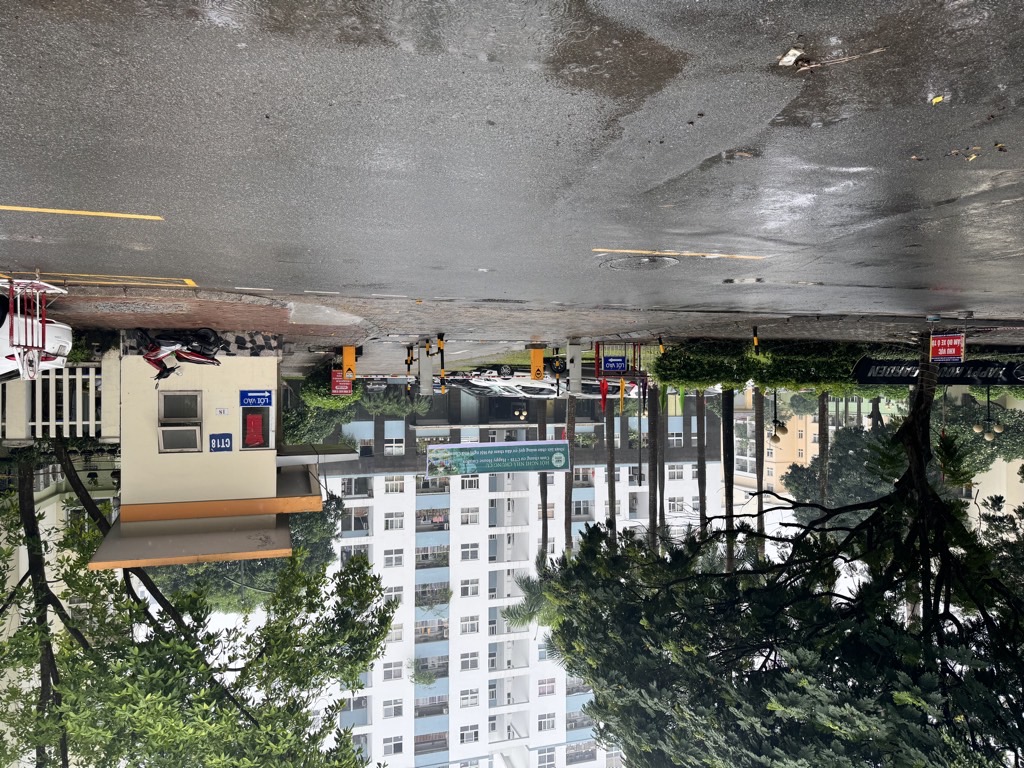 Bán chung cư CT18 KĐT Việt Hưng - lô góc - tiện ích - sang trọng - đẹp - ở ngay