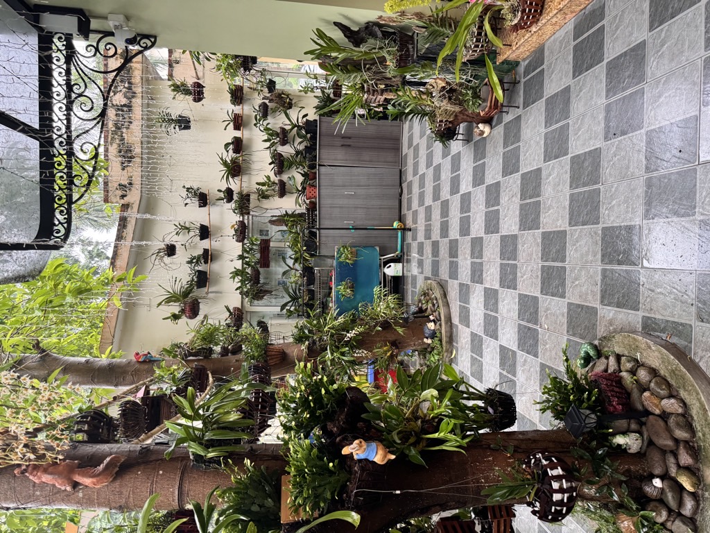 Bán chung cư CT18 KĐT Việt Hưng - lô góc - tiện ích - sang trọng - đẹp - ở ngay