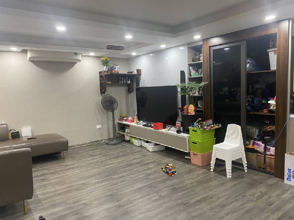 BÁN CĂN HỘ CC 2PN 2WC GIA THỤY - NGUYỄN VĂN CỪ - TIỆN ÍCH BẠT NGÀN - VÀO Ở LUÔN