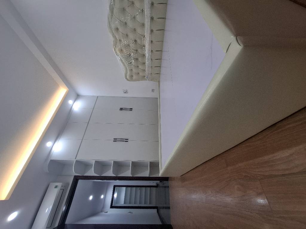 BÁN NHÀ MỚI VIỆT HƯNG - 5 TẦNG 3PN 4WC - FULL NỘI THẤT - VÀO Ở NGAY