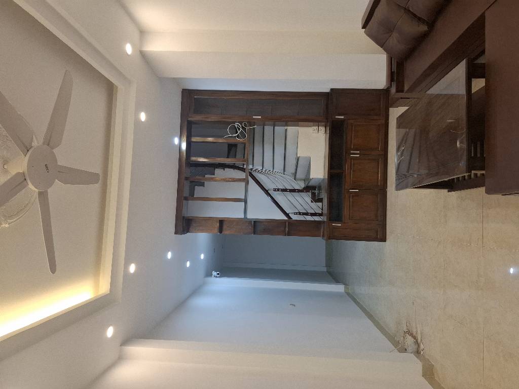 BÁN NHÀ MỚI VIỆT HƯNG - 5 TẦNG 3PN 4WC - FULL NỘI THẤT - VÀO Ở NGAY