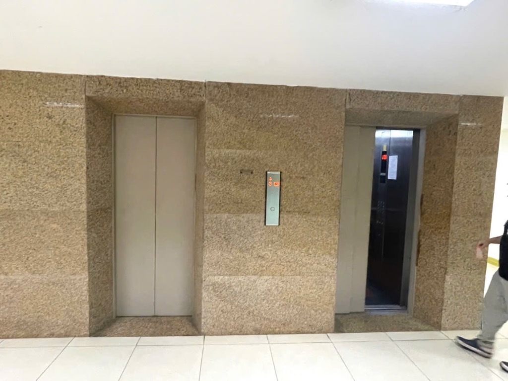 BÁN CĂN CC 86M 3PN 2WC - KHU ĐƠN NGUYÊN - PHƯỜNG GIA THỤY - NGÕ 562 NGUYỄN VĂN CỪ - FULL NỘI THẤT.