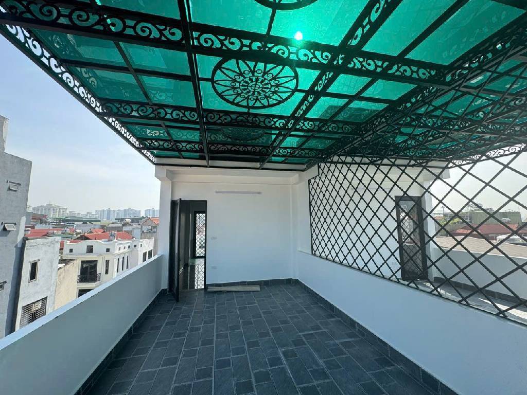 BÁN NHÀ 5 TẦNG CHU HUY MÂN 70M - GARA Ô TÔ - THANG MÁY - VÀO Ở LUÔN