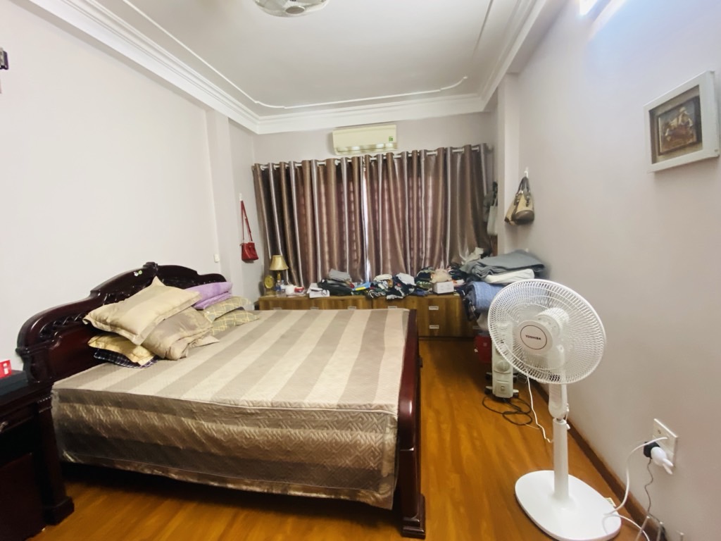 BÁN NHÀ PHÂN LÔ TDC GIANG BIÊN -  Ô TÔ TRÁNH VỈA HÈ HAI BÊN THOÁNG VĨNH VIỄN 5 TẦNG -  GIÁ CHÀO 13.5 TỶ