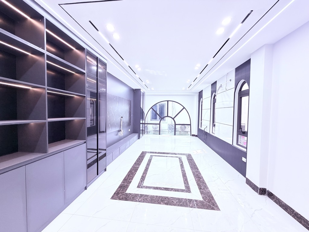 BÁN NHÀ SÀI ĐỒNG HOA HẬU - THIẾT KẾ HIỆN ĐẠI - 7 TẦNG THANG MÁY - FULL NỘI THẤT - LÔ GÓC - NGÕ THÔNG - KINH DOANH