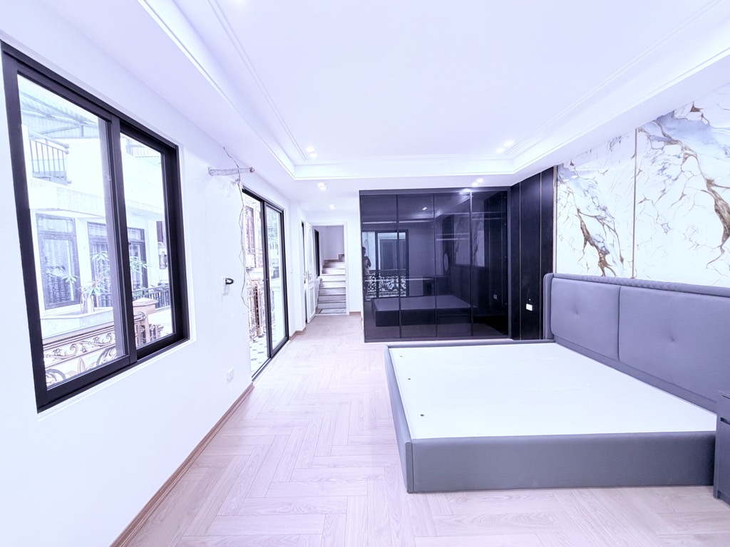 BÁN NHÀ SÀI ĐỒNG HOA HẬU - THIẾT KẾ HIỆN ĐẠI - 7 TẦNG THANG MÁY - FULL NỘI THẤT - LÔ GÓC - NGÕ THÔNG - KINH DOANH