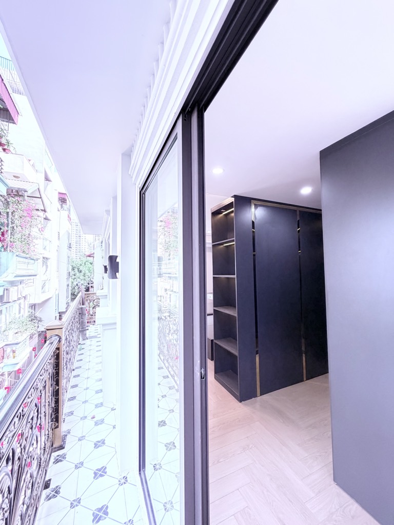 BÁN NHÀ SÀI ĐỒNG HOA HẬU - THIẾT KẾ HIỆN ĐẠI - 7 TẦNG THANG MÁY - FULL NỘI THẤT - LÔ GÓC - NGÕ THÔNG - KINH DOANH