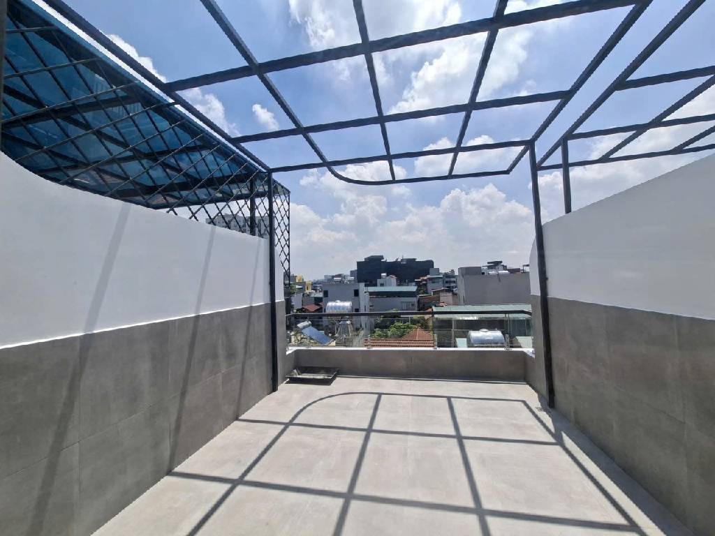 BÁN NHÀ THẠCH BÀN - 6 TẦNG HIỆN ĐẠI - GARA Ô TÔ - FULL NỘI THẤT - AN SINH TUYỆT VỜI