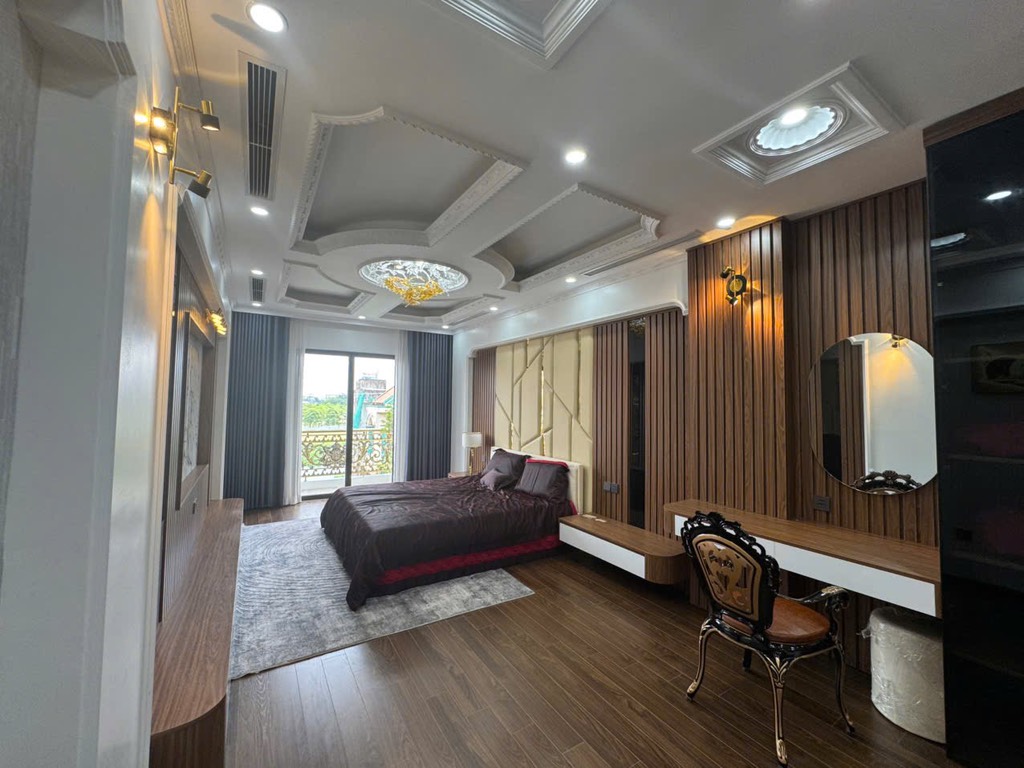 NHÀ ĐẸP 8 TẦNG x 65M MỚI XÂY - CUNG ĐIỆN THU NHỎ - PHÚC ĐỒNG - LONG BIÊN - 2 Ô TÔ VÀO NHÀ