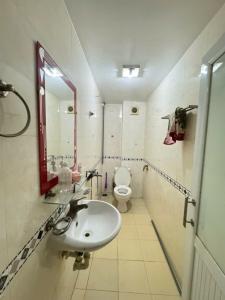 NHÀ ĐẸP - NGÕ THÔNG - Ô TÔ ĐỖ CỬA - KINH DOANH TỐT