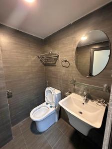 NHÀ MỚI ĐẸP Ở LUÔN - FULL NỘI THẤT XỊN - Ô TÔ ĐỖ CỔNG - 20M RA PHỐ - TIỆN ÍCH BẠT NGÀN