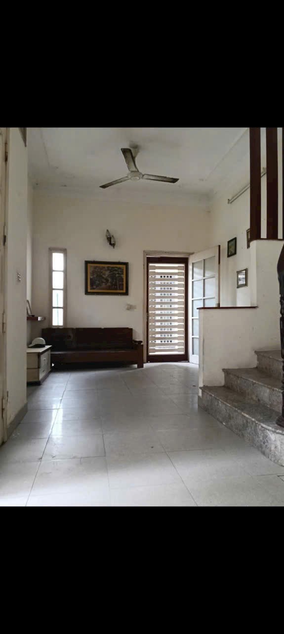 Bán nhà lô góc 3 tầng Dương Nội, 50m2, ngõ thông, giá 6,9 tỷ