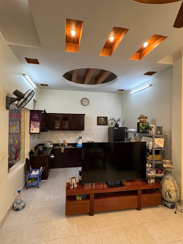 KHU VỰC HIẾN NHÀ BÁN, PHÂN LÔ QUÂN ĐỘI