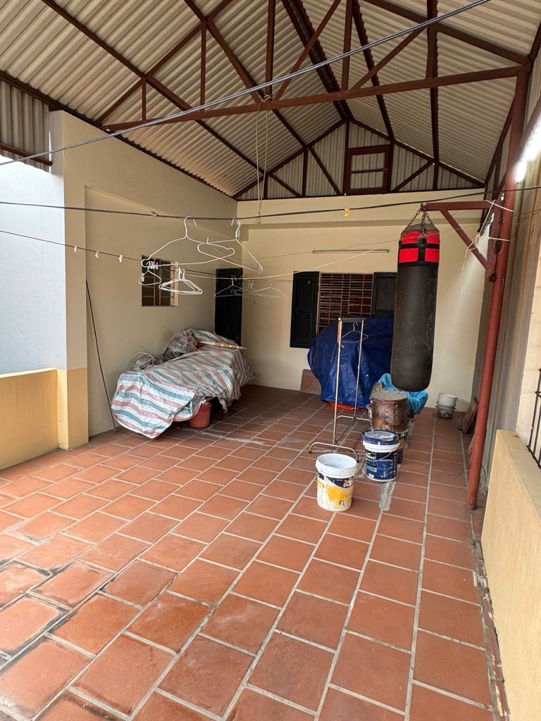 KHU VỰC HIẾN NHÀ BÁN, PHÂN LÔ QUÂN ĐỘI