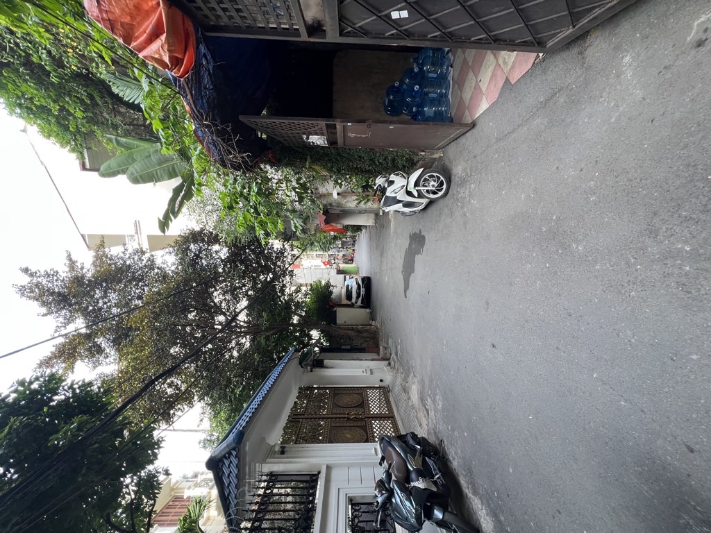 KHU VỰC HIẾN NHÀ BÁN, PHÂN LÔ QUÂN ĐỘI