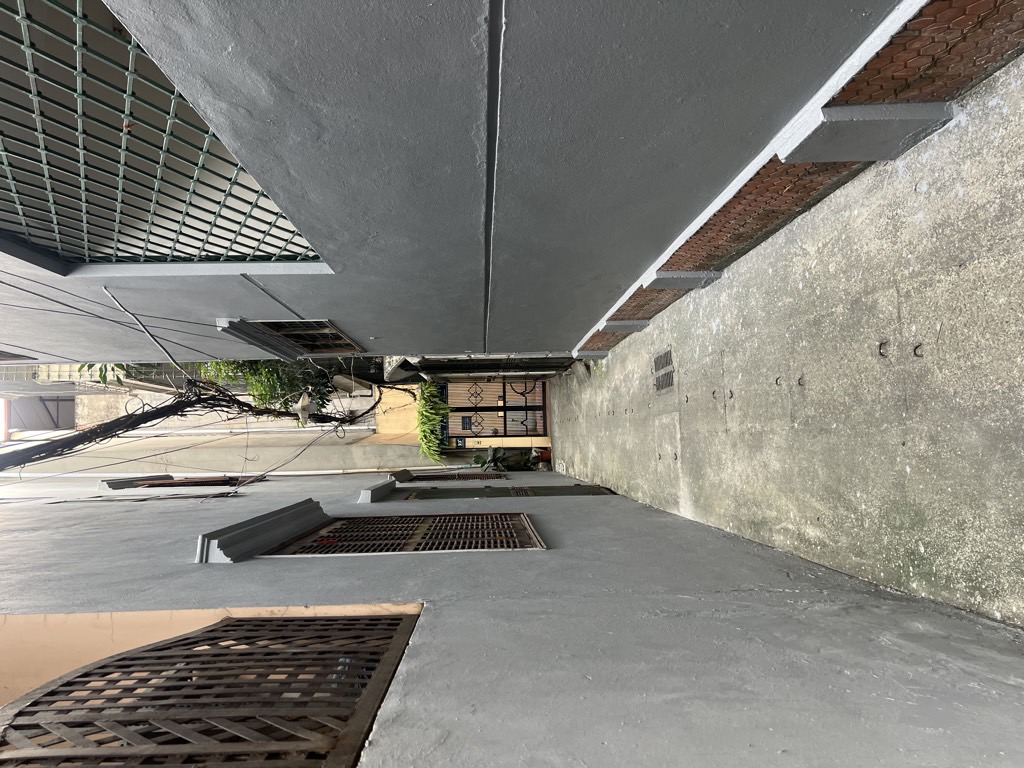 KHU VỰC HIẾN NHÀ BÁN, PHÂN LÔ QUÂN ĐỘI