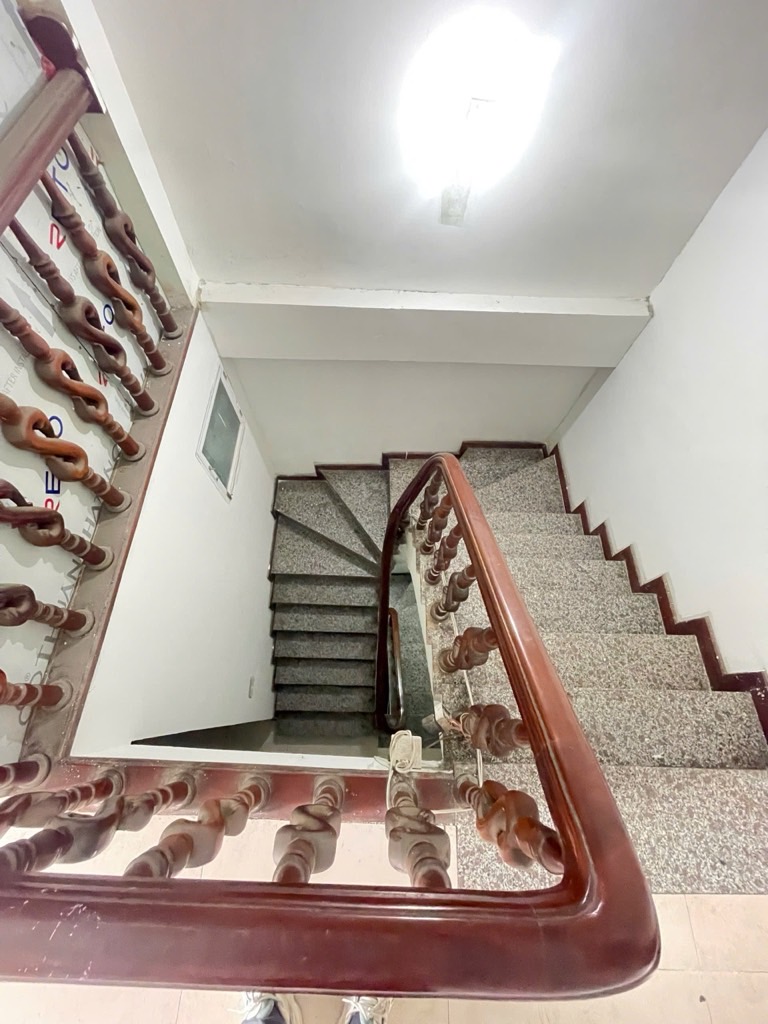 BÁN NHÀ THANH XUÂN- MẶT NGÕ TO - TIỆN ÍCH NGẬP TRÀN