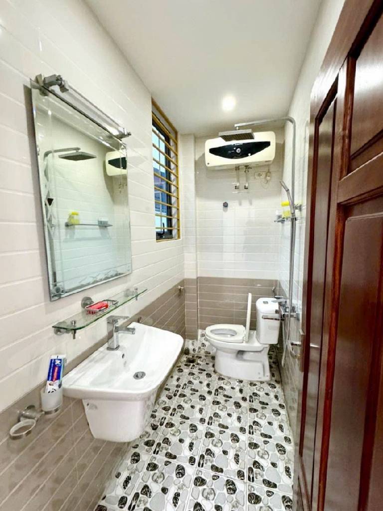 Nhà phố Vương Thừa Vũ, thuộc căn nhà hoa hậu, lô góc