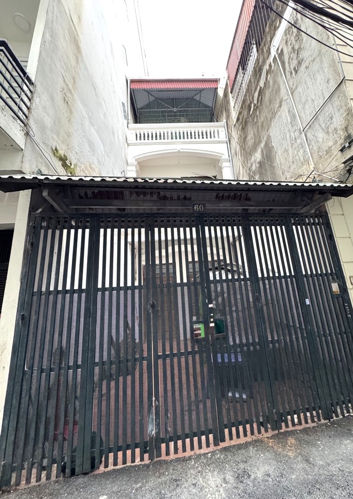 Bán đất tặng nhà phố Bùi Xương Trạch