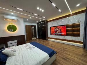 Bán nhà riêng tại Dự án Khu nhà ở cao tầng 102 Trường Chinh, Đống Đa, Hà Nội diện tích 200m2 giá 7 Tỷ