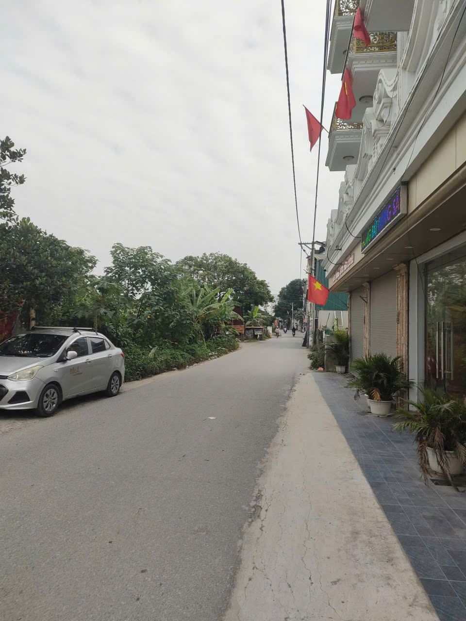 NHÀ 5 TẦNG TT YÊN NGHĨA DT:50M2,Ô TÔ ĐỖ CỬA,THUẬN TIỆN KINH DOANH