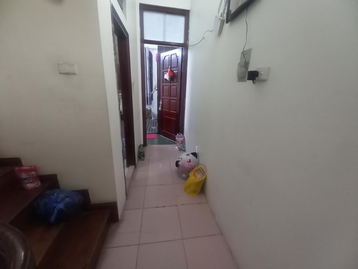 Bán nhà Hoa Bằng, Cầu Giấy. DT 47m² mặt tiền 4.3m, ngõ ô tô tránh, giá 9,4 Tỷ