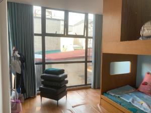 Nhà đẹp – vị trí ngon – giá mềm hơn kỳ vọng! 5 tầng, thiết kế hiện đại, khu Tây Hồ đan