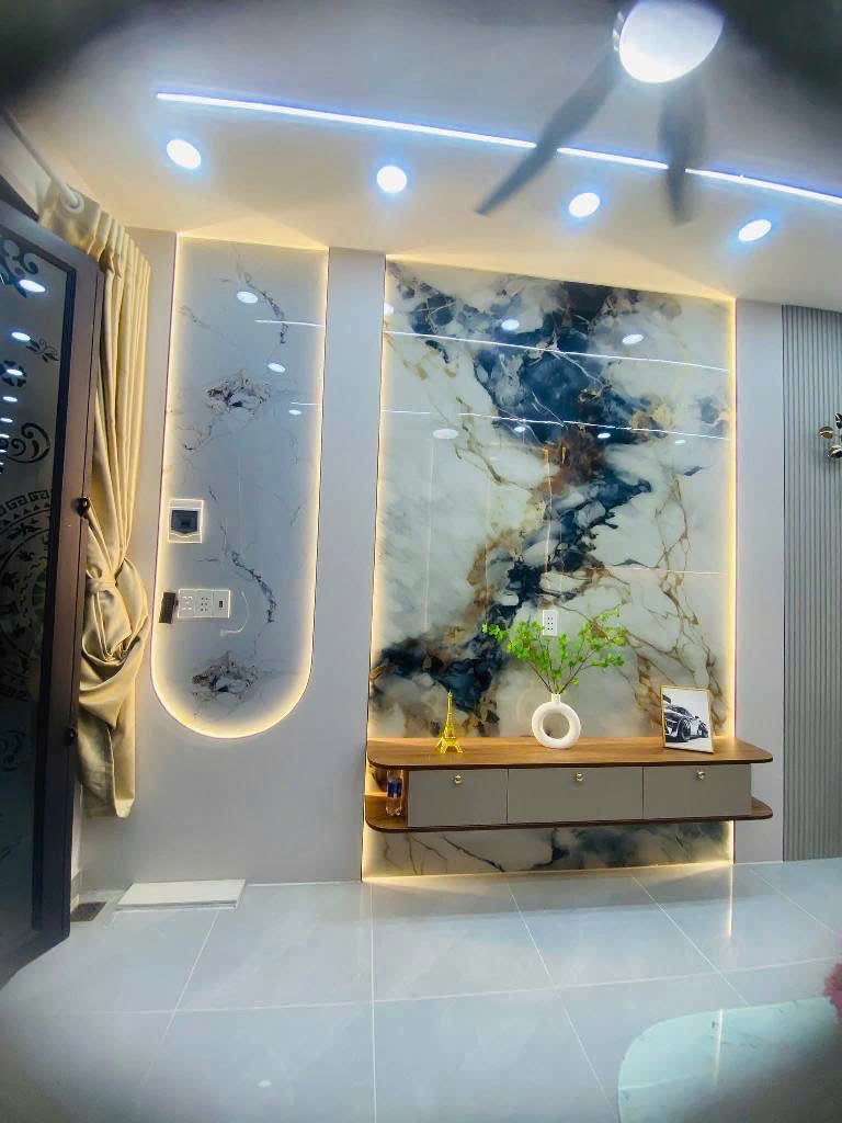 Nhà Quang Trung, Gò Vấp. FUll nội thất cao cấp, 2 tầng, 3pn,2wc. Giá chỉ 4.38 tỷ còn TL