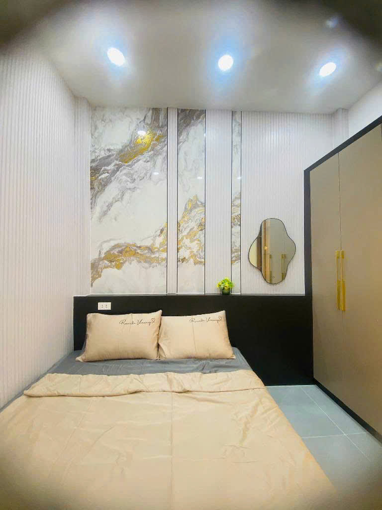 Nhà Quang Trung, Gò Vấp. FUll nội thất cao cấp, 2 tầng, 3pn,2wc. Giá chỉ 4.38 tỷ còn TL