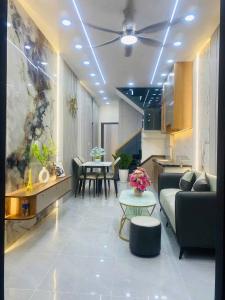 Nhà Quang Trung, Gò Vấp. FUll nội thất cao cấp, 2 tầng, 3pn,2wc. Giá chỉ 4.38 tỷ còn TL