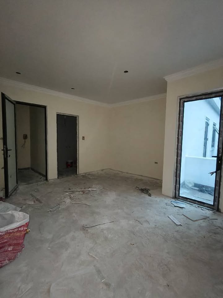 Bán nhà tại khu vực Đông Anh mới xây