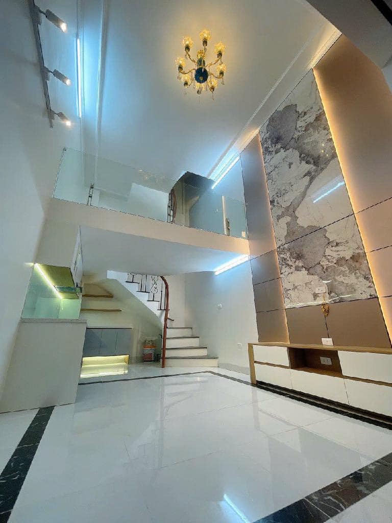 Bán nhà Thổ Quan, Đống Đa – Hà Nôi , giá 3.9 tỉ , 22m2 ,MT 3.5m ,  nội thất đầy đủ