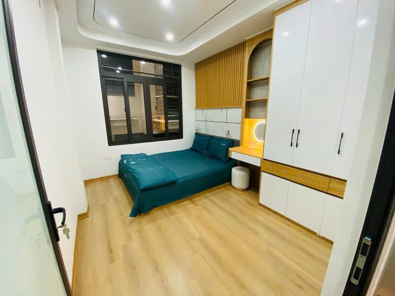 BÁN NHÀ LONG BIÊN - BỒ ĐỀ KINH DOANH