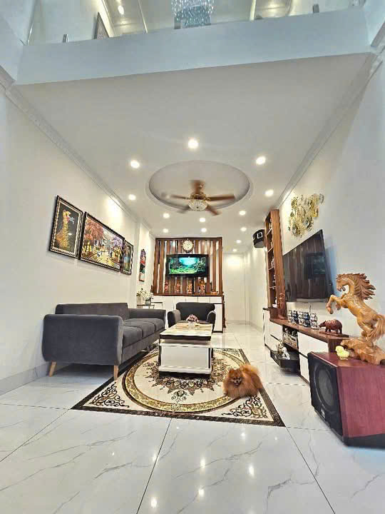 BÁN NHÀ LONG BIÊN - NGÔ GIA TỰ