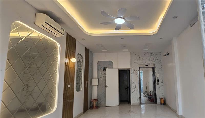 Bán mặt  phố Cự Lộc 41m, 7 tầng. Lô góc - Kinh Doanh