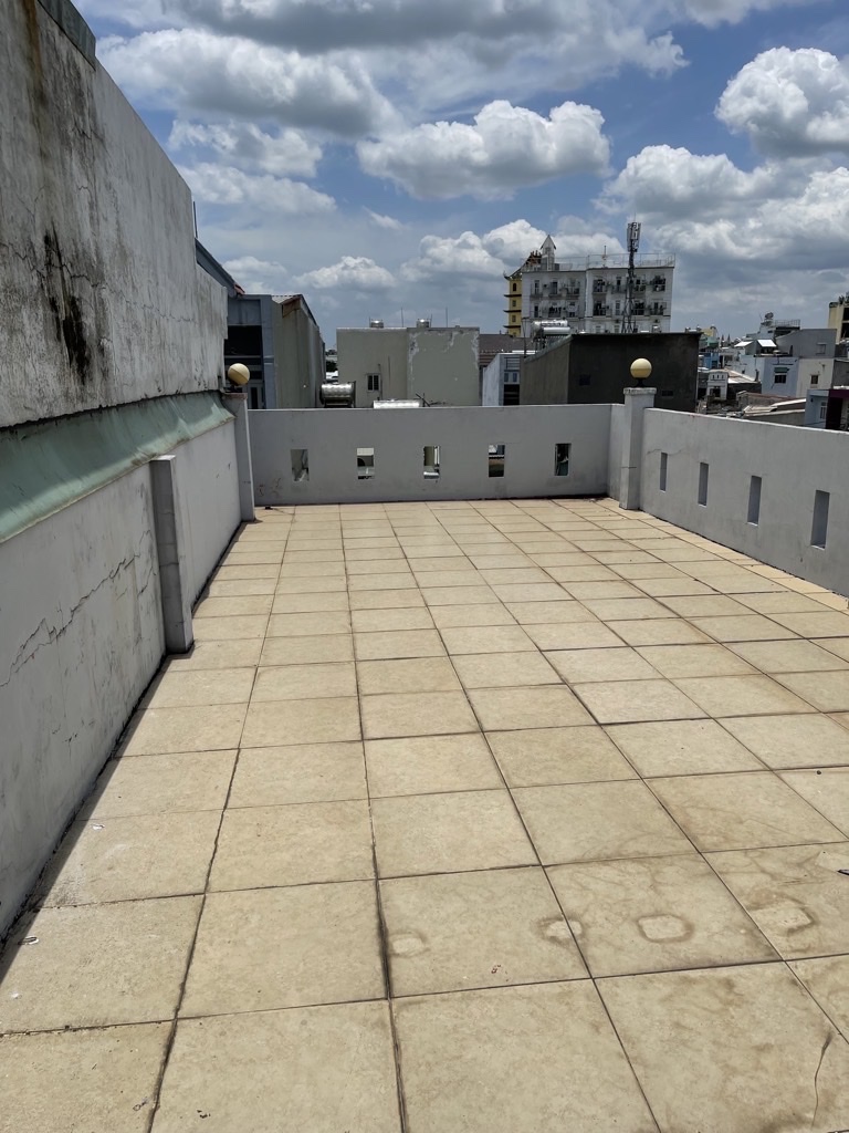 Nhà đẹp đường Lý Đạo Thành - Hẻm xe tải - Nhỉnh 5 tỏi