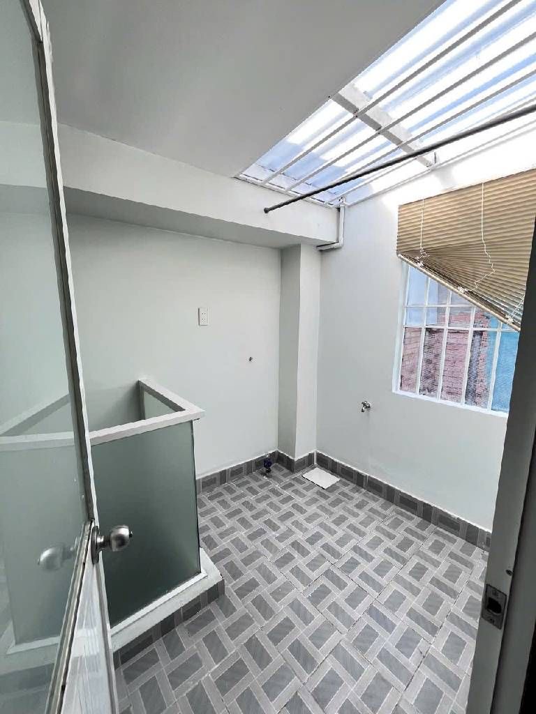 Nhà đẹp 1 trệt 1 lầu đường Phạm Hùng, Quận 8 - 29m2 - Giá nhỉnh 3 tỷ