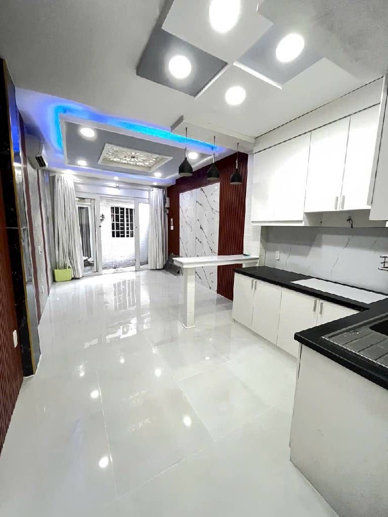 Nhà đẹp 1 trệt 1 lầu đường Phạm Hùng, Quận 8 - 29m2 - Giá nhỉnh 3 tỷ