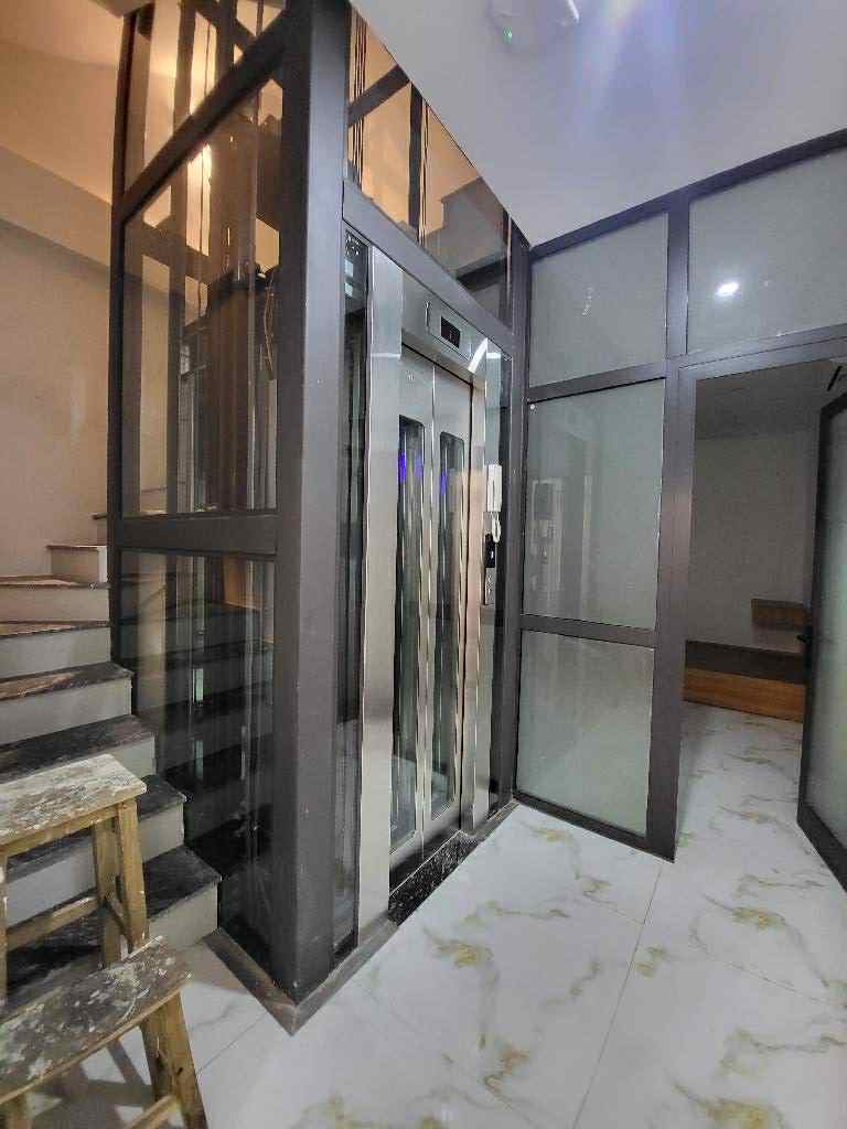 Bán nhà Trương Định, 5 tầng, thang máy, 13.5 tỷ