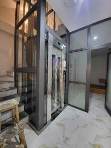 Bán nhà Trương Định, 5 tầng, thang máy, 13.5 tỷ