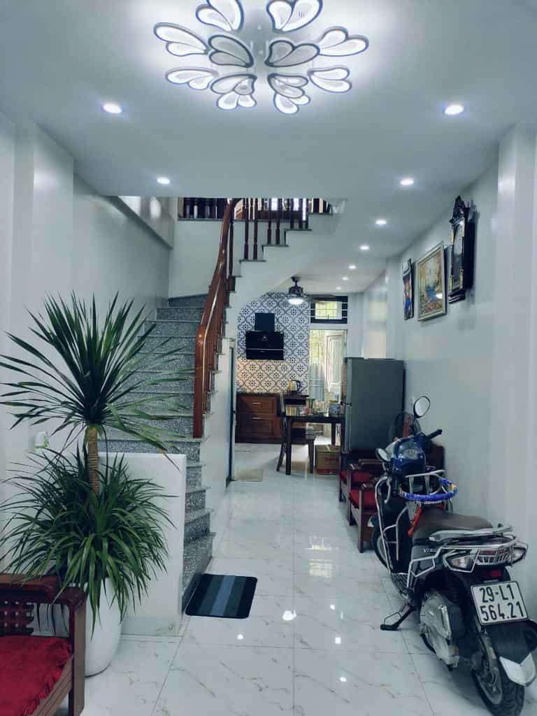 Bán gấp. Nhà mới đầy đủ công năng View siêu thoáng Quang trung . Hà Đôngs