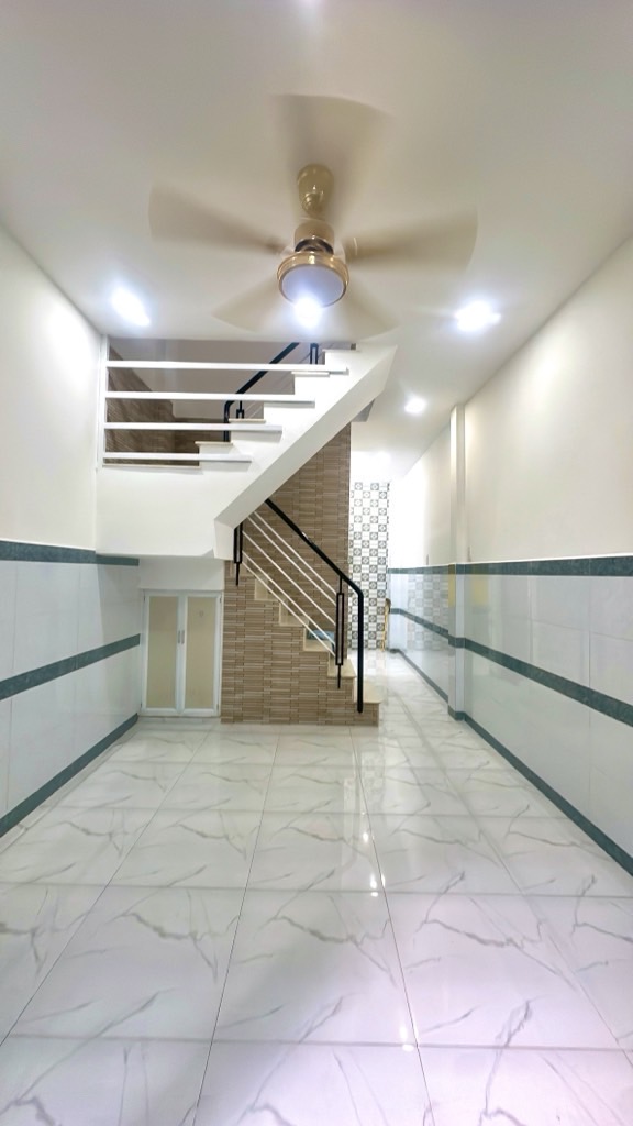 SIÊU PHẨM NHÀ 2 TẦNG MỚI ĐẸP LUNG LINH  - NGAY TỈNH LỘ 10 - GIÁP QUẬN 6