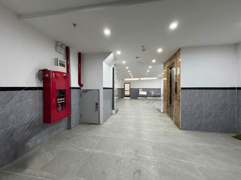 DUY NHẤT CÒN 1 CĂN- CCMN TRUNG TÂM MỸ ĐÌNH – 7 TẦNG THANG MÁY – 28 PHÒNG FULL KHÁCH – DÒNG TIỀN KHỦNG 7,3 %/NĂM